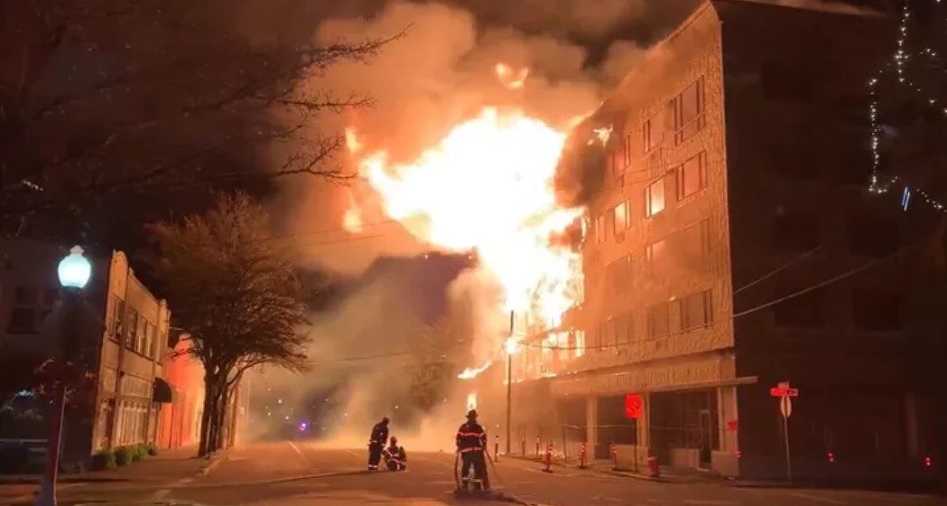 ABD’de Anarşist Kolektif (CWC) Binasında Yangın