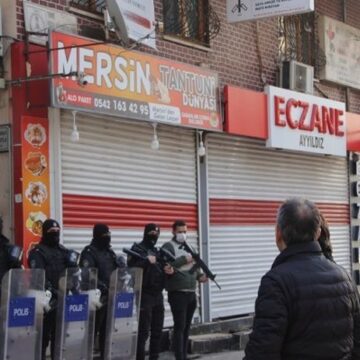 İnsan Hakları Derneği (İHD) Diyarbakır Şubesi’ne Polis Baskını